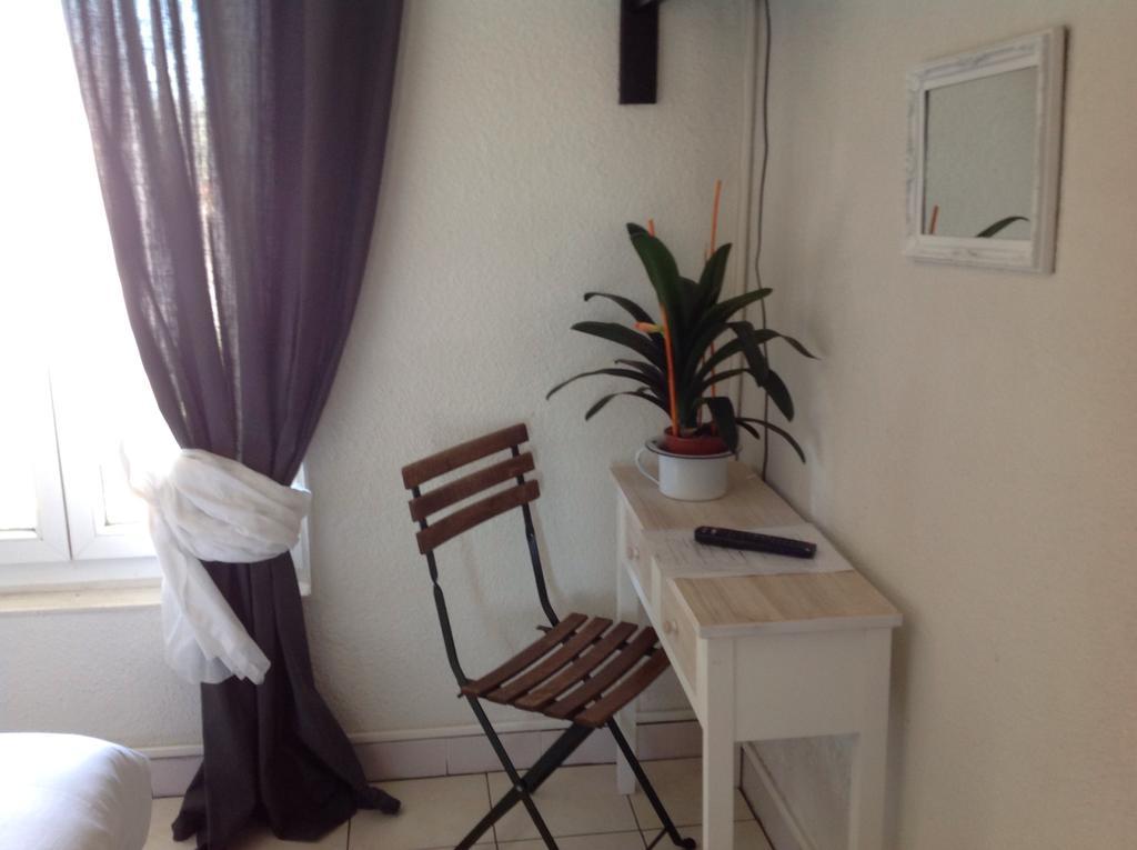 Lou Paradou Hotel Cagnes-sur-Mer Room photo